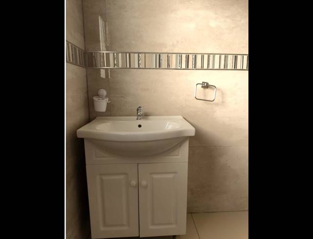 2 BEDROOM TOWNHOUSE FOR SALE IN BIRDSWOOD